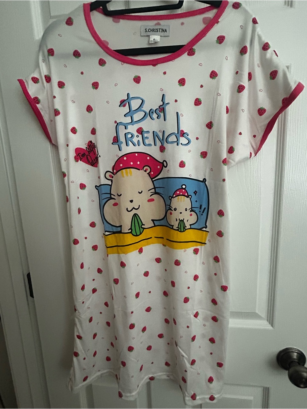 Strawberry "Best Friends" night shirt
